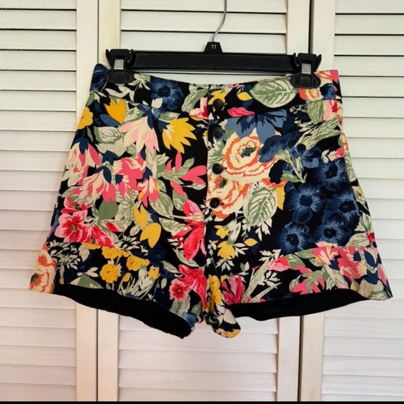 Zara floral high waisted floral shorts - Picture 1 of 3